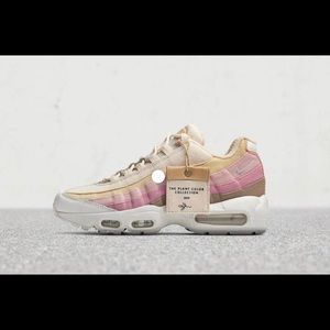 Nike Women's Air Max 95 QS Shoes CD7142-700 2019